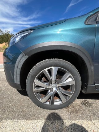 Peugeot 2008 2018  Alture 1.2 Cambio automático