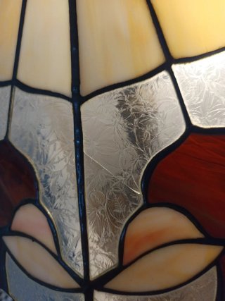 Lámpara de mesa Tiffany cristal y metal