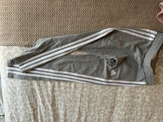 Chándal Adidas Gris