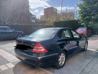 Mercedes-Benz Clase C 2004