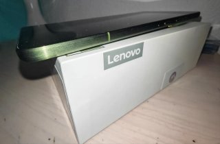 Motorola X70 Air Pantone Bronze Green