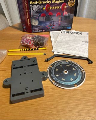 KidzLabs Anti-Gravity Maglev Kit
