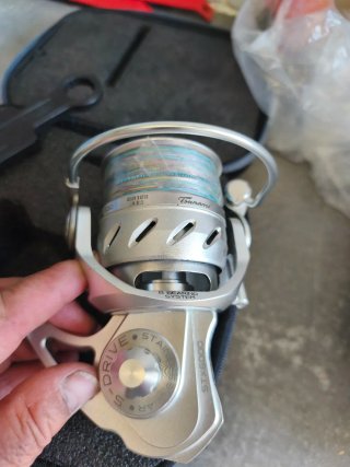 Carrete de pesca STX6000