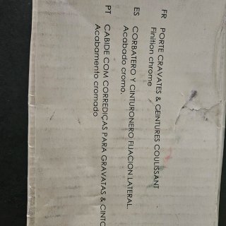Colgador de corbatas y cinturones