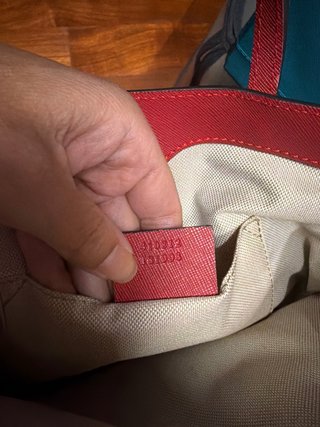 Borsa Gucci con stampa coccinelle