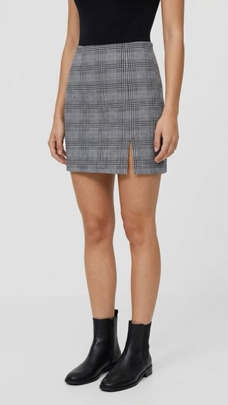 Falda corta de cuadros Stradivarius (Talla XS)