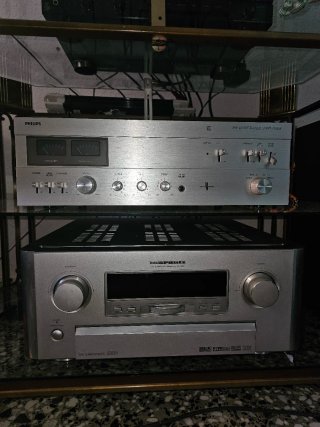 Equipo Hi-Fi: Amplificador, Altavoces, CD