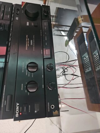 Equipo Hi-Fi: Amplificador, Altavoces, CD