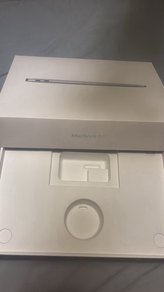 MacBook Air 2020 M1 8GB