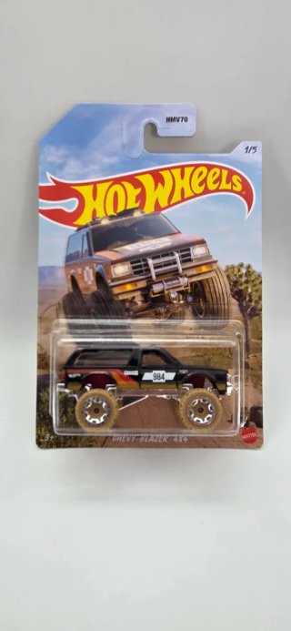 Hot Wheels Chevy Blazer 4x4 HMV70 1/5
