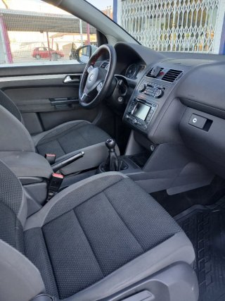Volkswagen Touran 2011