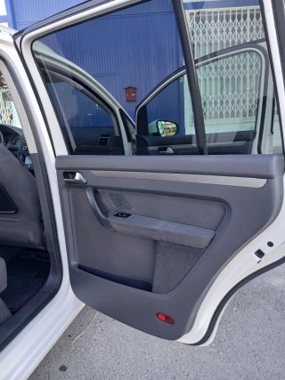 Volkswagen Touran 2011