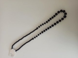 Collar bolas de madera Negras y Plateadas