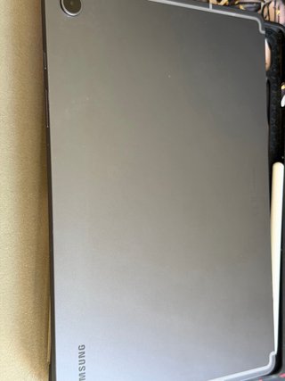 Tablet Samsung S10 Lite sin ningun rasguño
