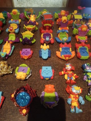 Lote 75+ Superthings