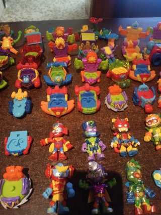 Lote 75+ Superthings