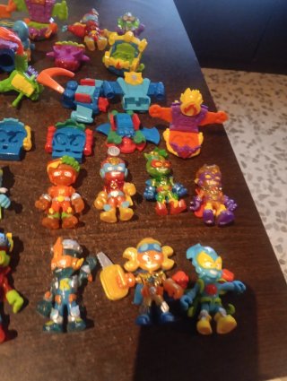 Lote 75+ Superthings