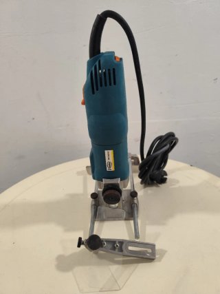Fresadora Virutex FR192N + Accesorios