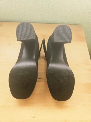 Zapatos Mary Jane, Dana Negros