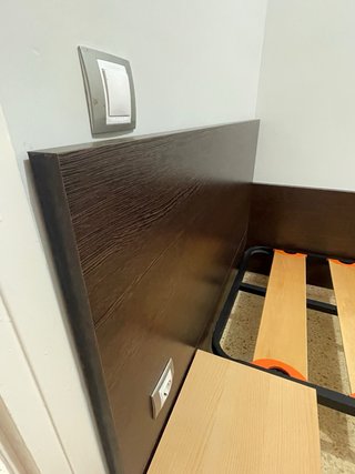 Cabecero y lateral de cama