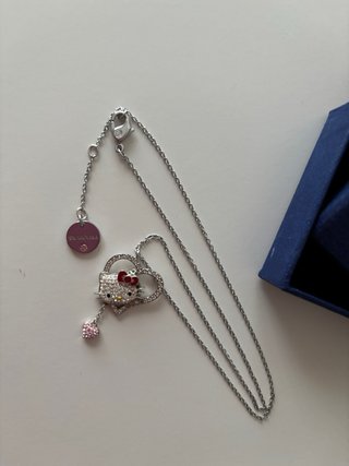 Collar Swarovski Hello Kitty Corazón