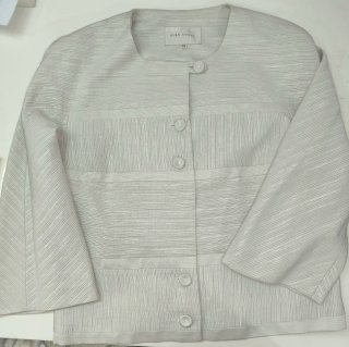 Chaqueta Alba Conde Blanca tipo Chanel