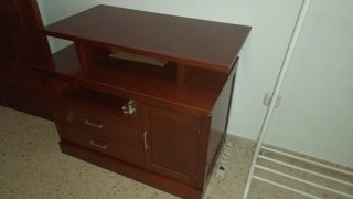 Mesa TV 96x55x65cm con soporte