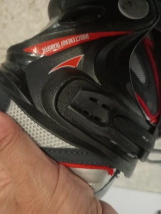 Pattini Rollerblade neri e rossi