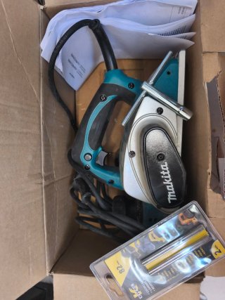Cepillo Eléctrico Makita KP0800