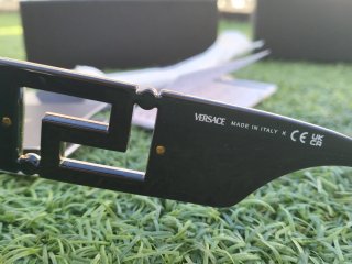 Occhiali da sole Versace neri