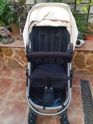 Cochecito de bebé seminuevo