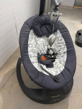 Hamaca eléctrica Lionelo con mando