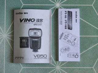 2 Flashes Godox V850 + Disparador Radio