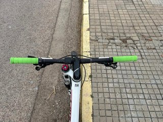 Bicicleta Montaña Cannondale Blanca