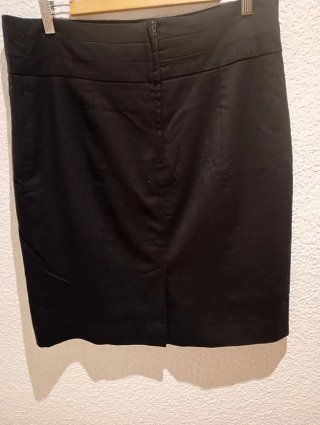 Falda tubo oficina negra talla 44-46