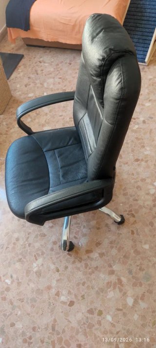 Silla de oficina/escritorio negra