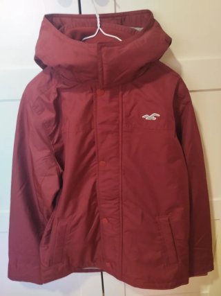 Parka Roja Hollister con Capucha forro polar inter