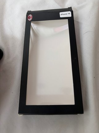 Cover Milan iPhone 16 ACM