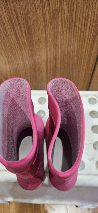 Botas de agua niña rosas