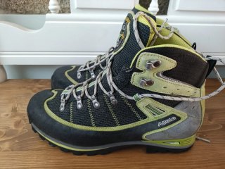 Botas de montaña Asolo semirrígidas