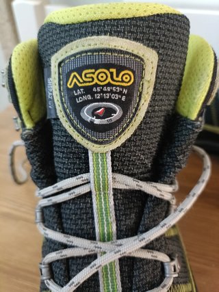 Botas de montaña Asolo semirrígidas