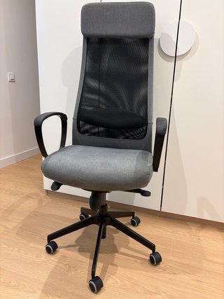 Silla IKEA MARKUS gris – ergonómica con ruedas