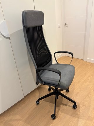 Silla IKEA MARKUS gris – ergonómica con ruedas