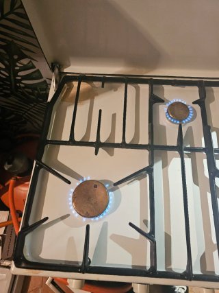 Cocina de gas blanca