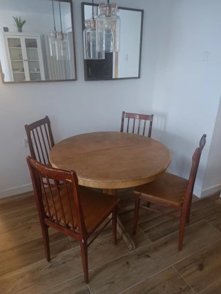 Mesa redonda extensible madera + 5 sillas