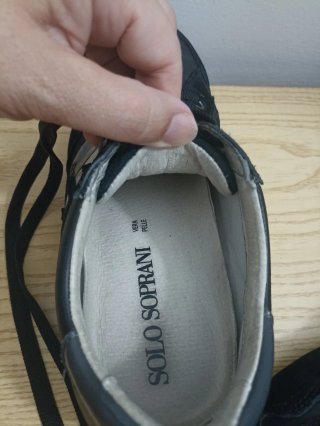Scarpe ginnastica uomo nere.