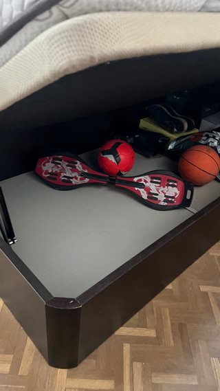 Cama individual con baúl de almacenamiento
