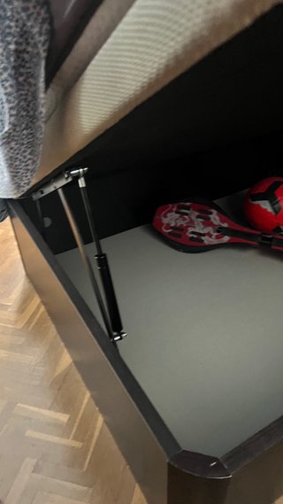 Cama individual con baúl de almacenamiento