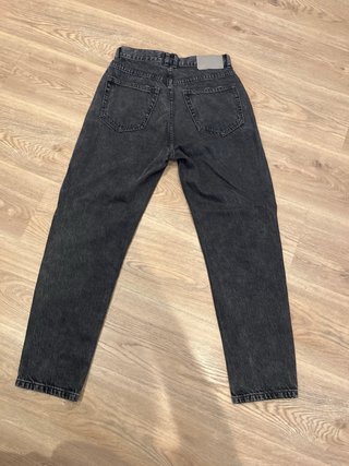 Pantalón vaquero negro