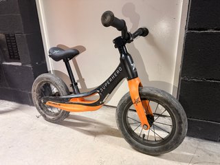 Bici niño Superhero naranja